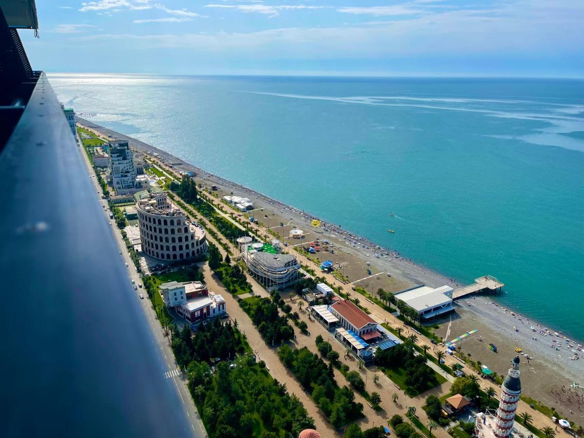 Aparthotel Hellobatumi Exterior foto